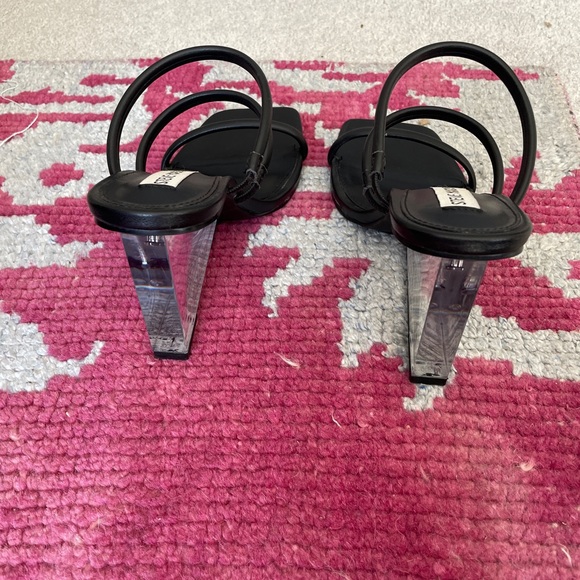 STEVE MADDEN | LUNETTE STRAPPY CLEAR WEDGE - Picture 5 of 7